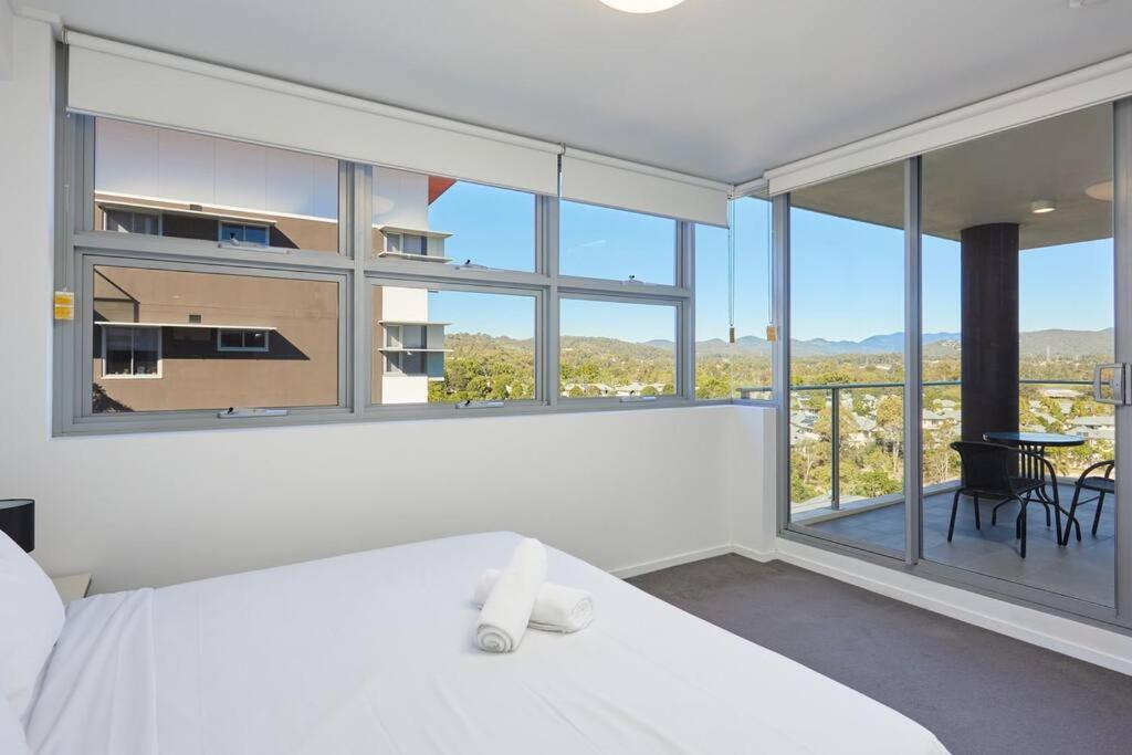Apartment Two Bedroom In Robina Center *