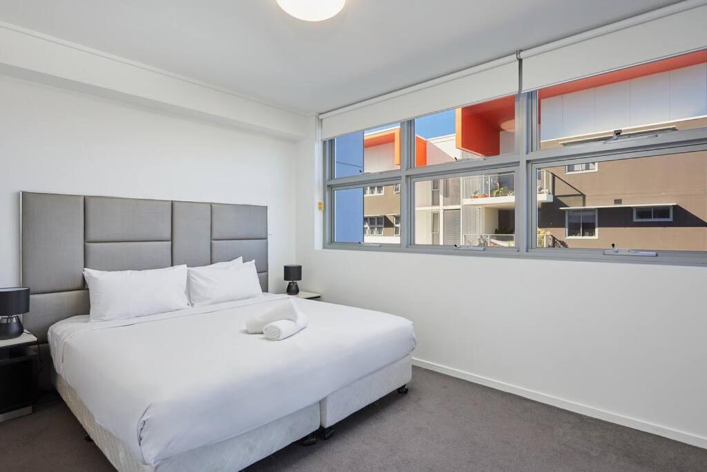 Apartment Two Bedroom In Robina Center *