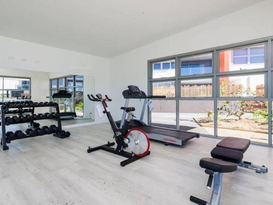 Two Bedroom In Robina Center